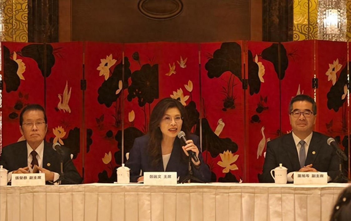 kaiyun-太罕见！蓝营集体为郑丽文撑腰，10位县市长表态，蒋万安瞒不住了